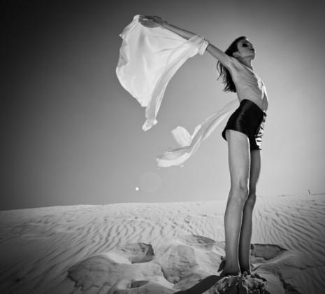 似男非女 “妖孽”般國際男模 似男非女 “妖孽”般國際男模