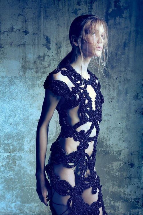 似男非女 “妖孽”般國際男模 似男非女 “妖孽”般國際男模