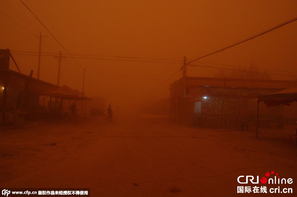 巴扎上變得寂靜無聲?！D片來源：CFP