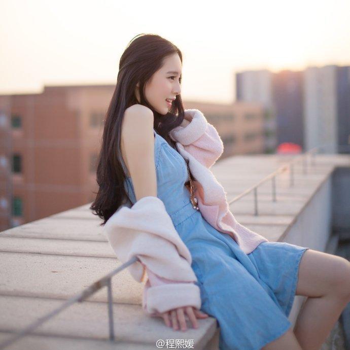 廈大?；ǔ涛蹑虑寮儗懻娅@贊 素顏美到窒息