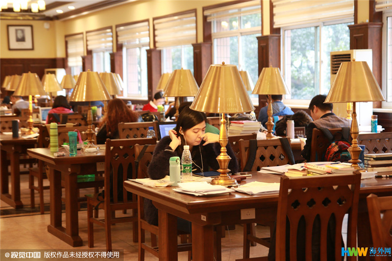 重慶大學(xué)改造翻新的“民國(guó)風(fēng)圖書(shū)館”走紅網(wǎng)絡(luò)，引得無(wú)數(shù)網(wǎng)友點(diǎn)贊