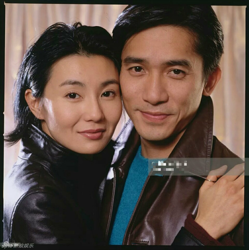 組圖:梁朝偉張曼玉舊寫(xiě)真曝光 CP感爆棚電力足 組圖:梁朝偉張曼玉舊寫(xiě)真曝光 CP感爆棚電力足