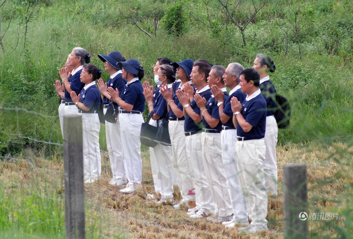 臺(tái)灣出事大巴附近升起一道彩虹 仿佛為遇難者祈福 臺(tái)灣出事大巴附近升起一道彩虹 仿佛為遇難者祈福
