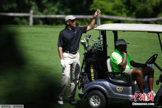 美國(guó)內(nèi)外局勢(shì)緊張 奧巴馬罕見中斷假期返回開會(huì) 美國(guó)內(nèi)外局勢(shì)緊張 奧巴馬罕見中斷假期返回開會(huì)