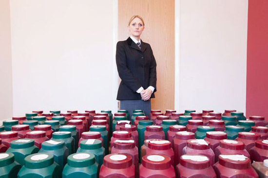 英25萬(wàn)具骨灰滯留殯儀館，部分存放逾40年無(wú)人認(rèn)領(lǐng)。（網(wǎng)頁(yè)截圖）