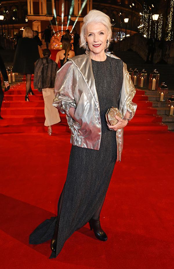 特斯拉老板68歲母親是超模！