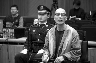 保安隊長打死腳臭室友 行兇前曾喝酒慶祝升職 保安隊長打死腳臭室友 行兇前曾喝酒慶祝升職