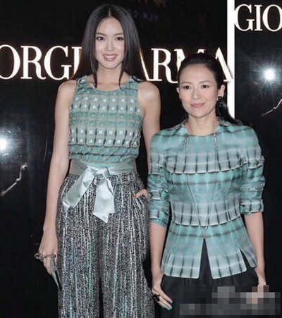 就算氣場絕對強大的貝嫂，跟張梓琳合影幾乎可以讓人忽視