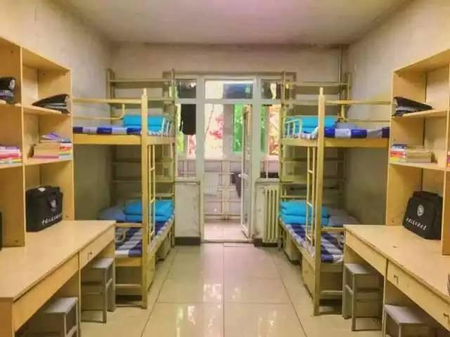 這個學(xué)校的男生宿舍火了！女同學(xué)都喊著要嫁