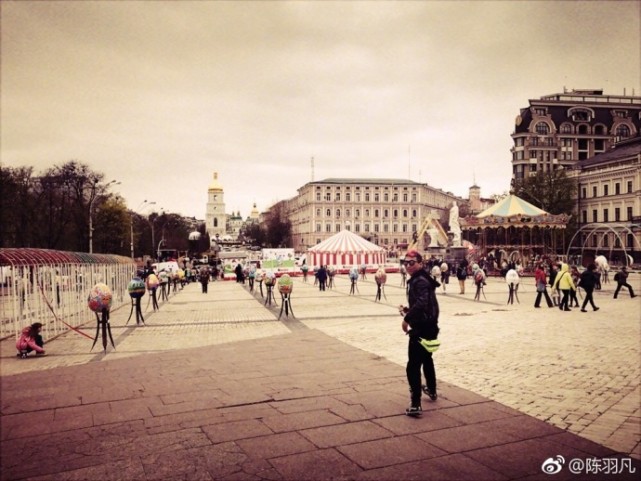 陳羽凡疑似回應(yīng)白百何出軌:蛋疼的回家過節(jié)吧 陳羽凡疑似回應(yīng)白百何出軌:蛋疼的回家過節(jié)吧