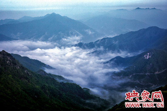 美不勝收 爬山、游園、賞奇觀（組圖）