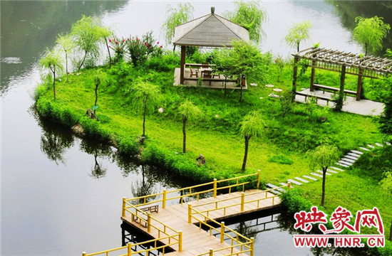 美不勝收 爬山、游園、賞奇觀（組圖）