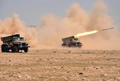 敘利亞三軍進(jìn)行實(shí)彈演習(xí) 敘利亞三軍進(jìn)行實(shí)彈演習(xí)