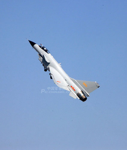 美媒稱(chēng)殲-10并非太好的戰(zhàn)機(jī)