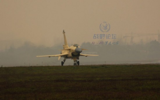 殲-10B戰(zhàn)機最美試飛照 殲-10B戰(zhàn)機最美試飛照