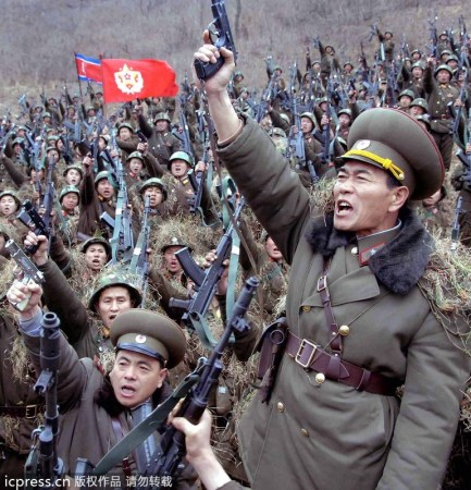 　朝鮮人民軍士兵戰(zhàn)意高昂。