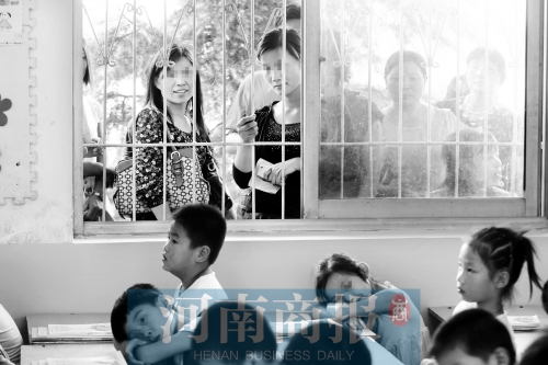 家長(zhǎng)們都想讓孩子上個(gè)好學(xué)校、好班級(jí)，但也應(yīng)根據(jù)實(shí)際情況，選擇最合適的