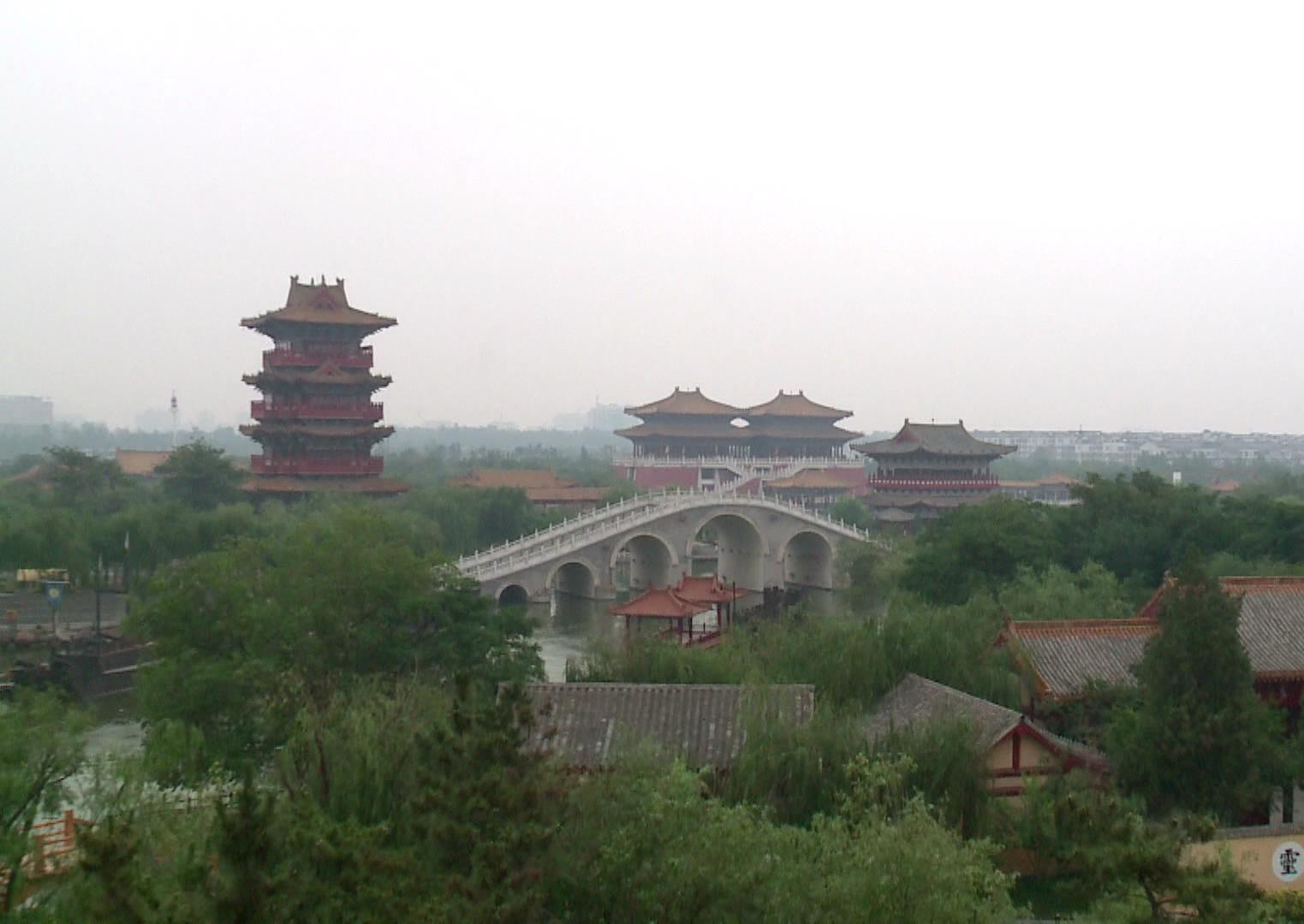 舒婷、鄭愁予等詩人齊聚開封話端午