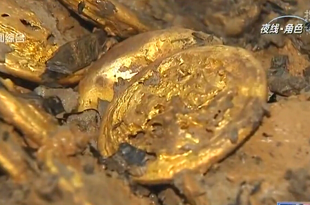 西漢?；韬蚰钩鰣D金餅187枚