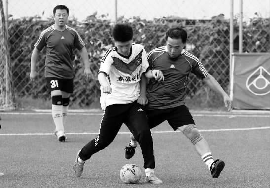 天行健隊在國家足球一級裁判、中超裁判于躍的帶領(lǐng)下，配合那是相當(dāng)默契