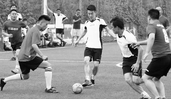 三場(chǎng)小組賽三戰(zhàn)全勝，我們只看到了開頭，沒猜中結(jié)尾