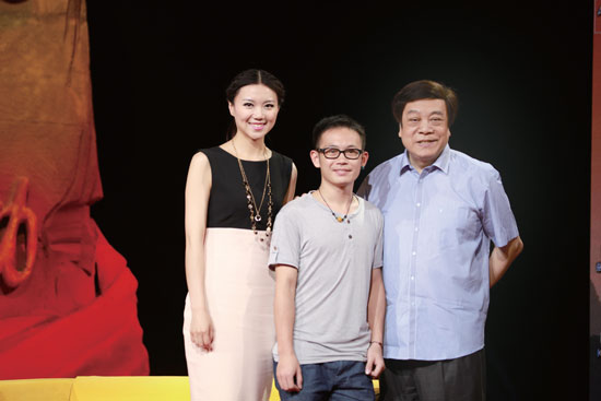 彭俊（中）亮相《中國(guó)感動(dòng)》