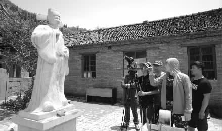 大型電視紀(jì)錄片《紅旗渠》拍攝現(xiàn)場 河南電視臺(tái)供圖