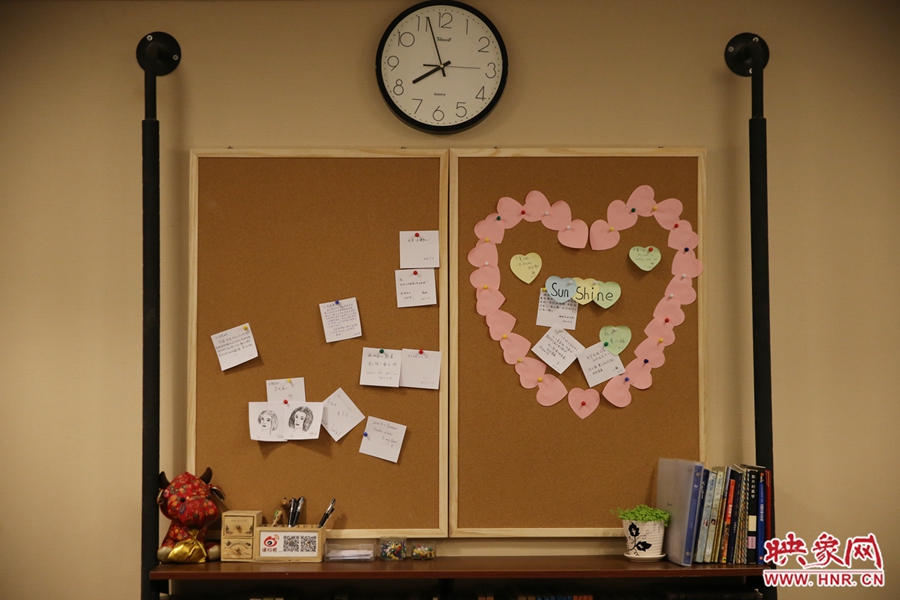 書店內(nèi)的留言板。