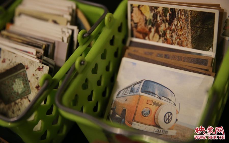 書店內(nèi)出售的書簽。