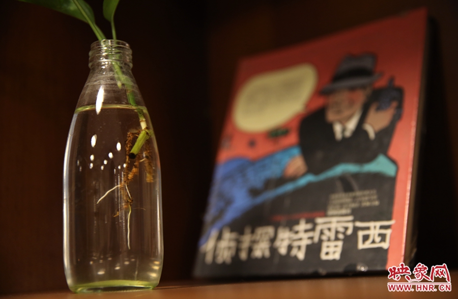 書店內(nèi)的裝飾。